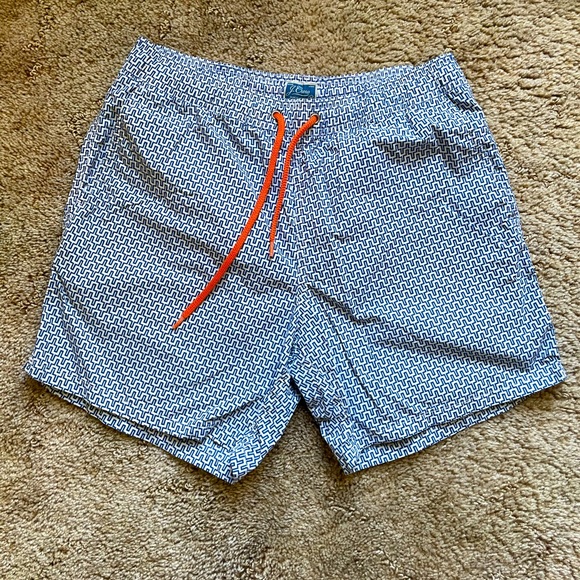 J. Crew Men’s Medium Lined Swim Shorts Summer Beach Vacation Geometric Pattern - Picture 1 of 5